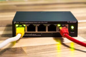 Ilustracja artykułu: Packet loss fix for competitive FPS: step-by-step network troubleshooting to stabilize your ping and FPS