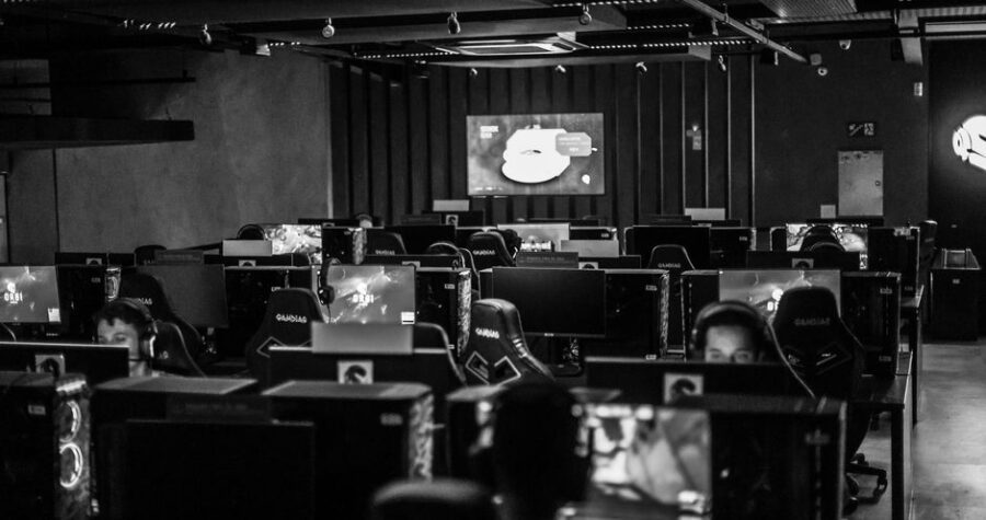 Ilustracja artykułu: Packet loss fix for competitive FPS: a step-by-step troubleshooting guide to stabilize your aim and...